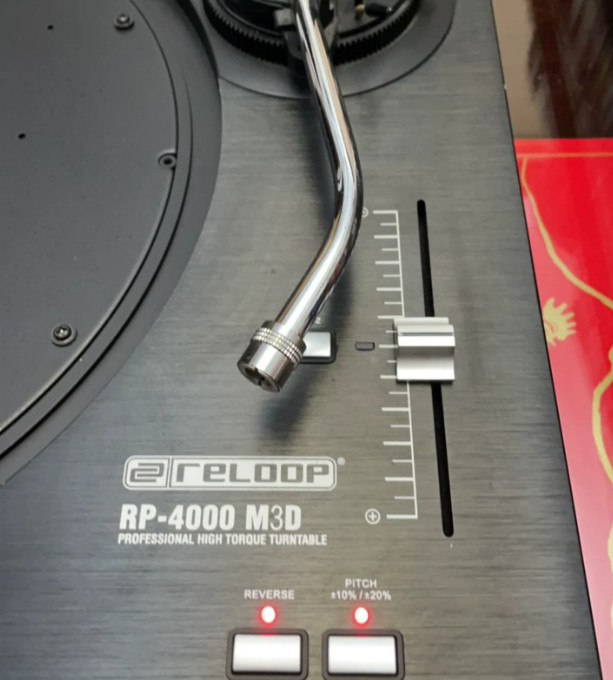 1pcs Reloop RP-4000 M3D DJ Turntable