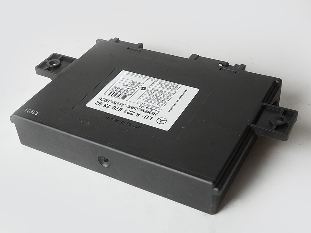 2007 - 2009 Mercedes Benz S Class W221 Keyless Go Control Module Computer Unit