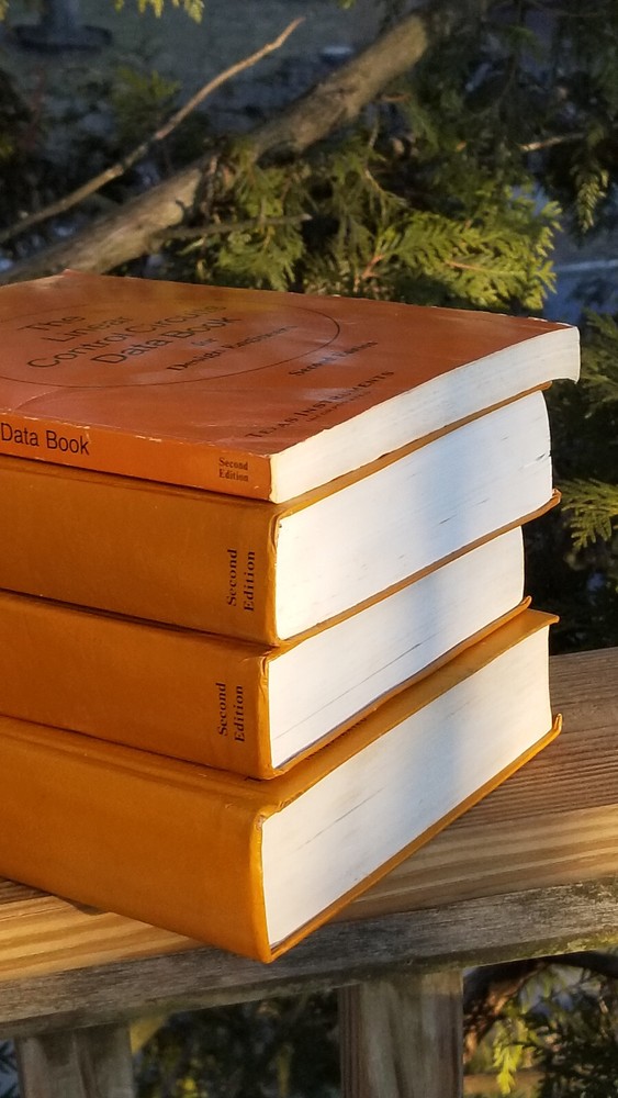 4 VINTAGE ELECTRONICS BOOK TEXAS INSTRUMENT TRANSISTOR DIODE DATA LINEAR CONTR0L