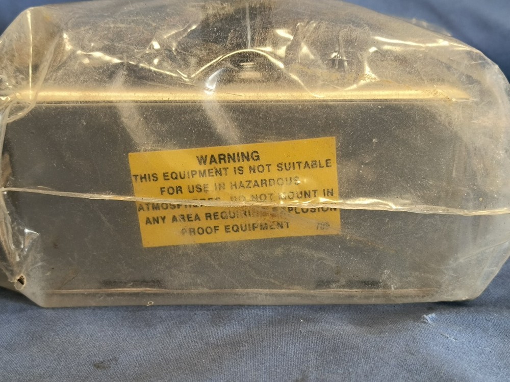 Valcom V-1092 Volume Control NOS Entry Phone Intercom Telephone