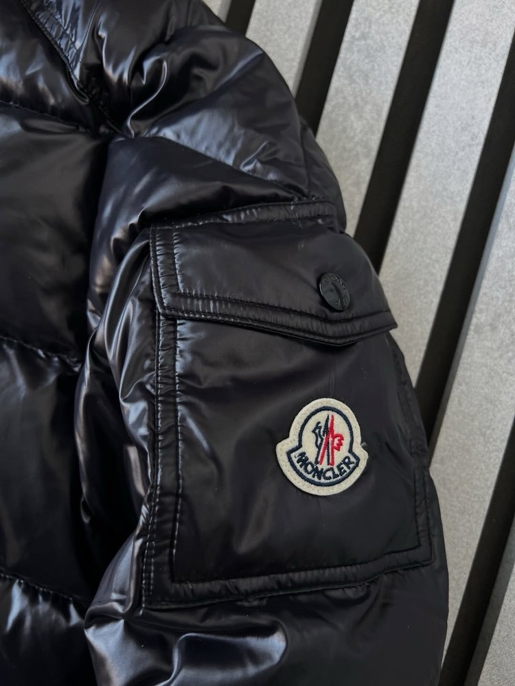 Black Puffer Jacket Mens, NFC Scans, Size Small