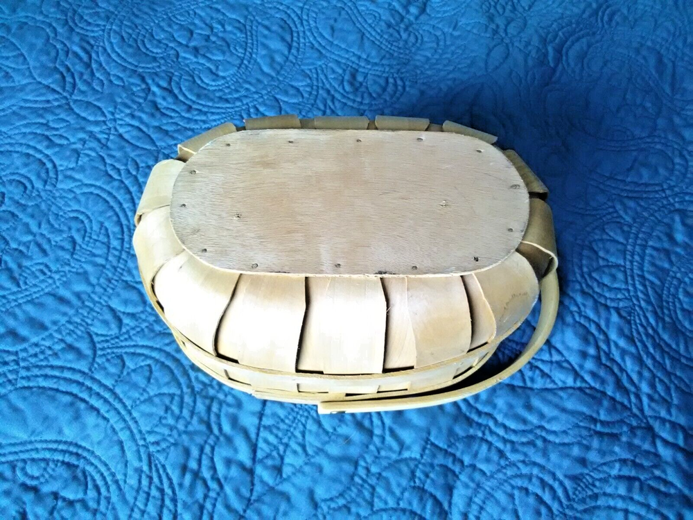 Hand Basket W/Handle made with bamboo or soft wood
