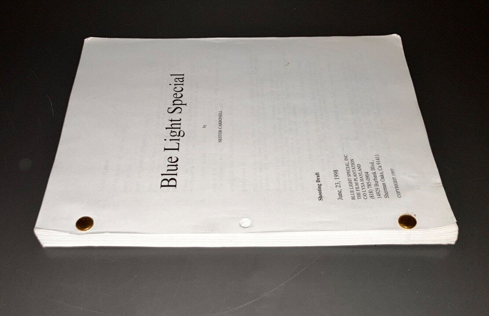 ATTENTION SHOPPERS (6/23/98) Luke Perry / Shooting Draft + Call Sheets + COA!