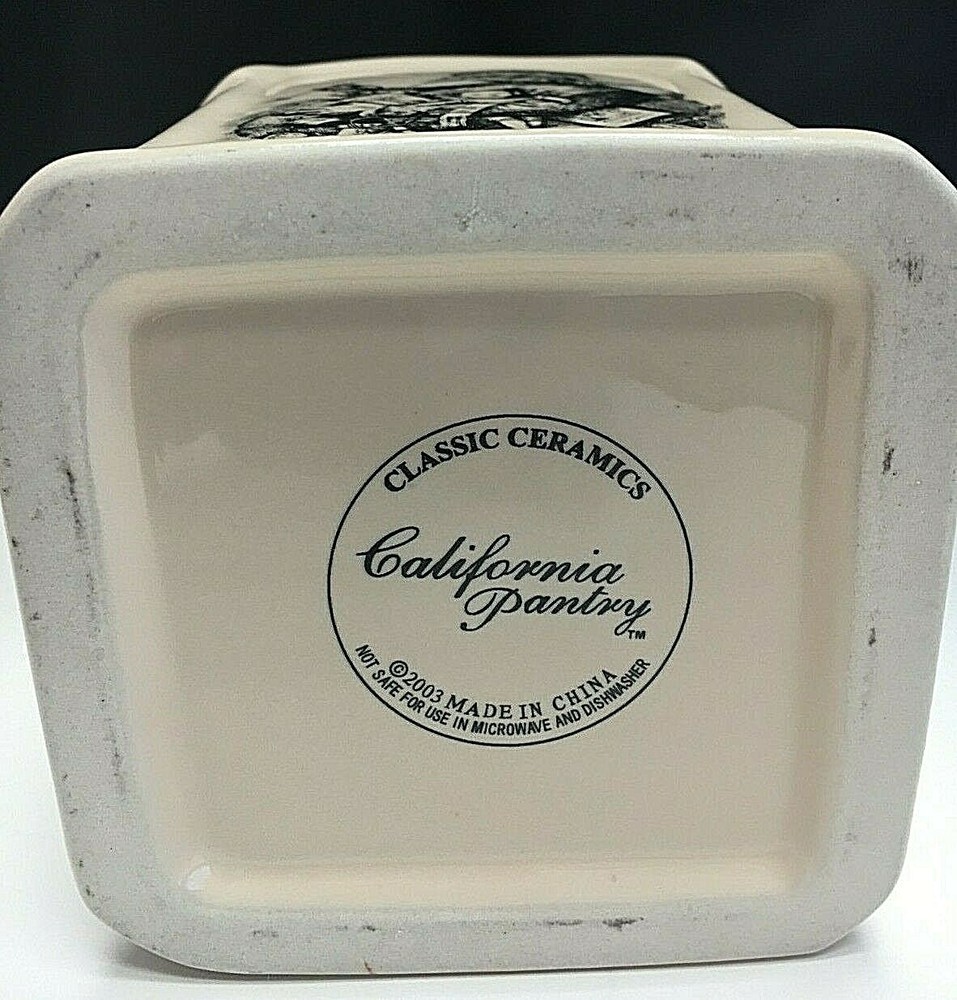 Santa CANISTER Jar Cookies Candy Crackers Ceramic