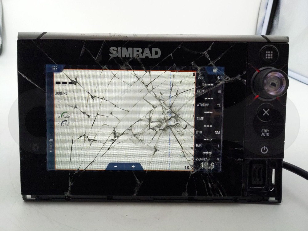 SIMRAD NSS7 EVO2 BOAT CHARTPLOTTER FISHFINDER SONAR RADAR DISPLAY GPS HEAD UNIT