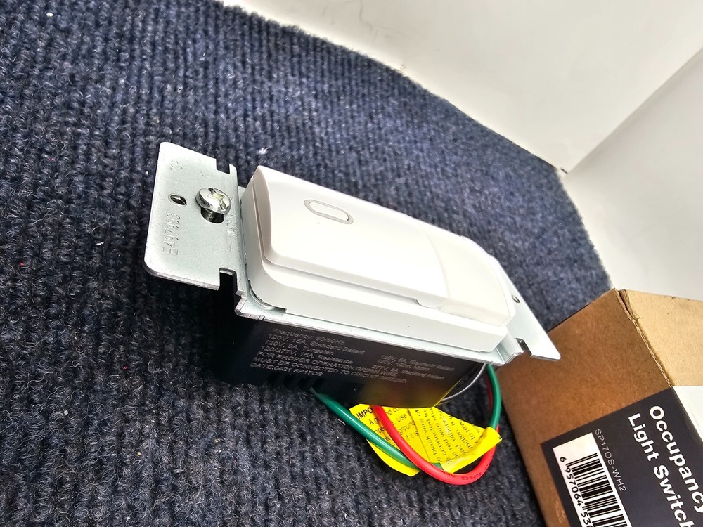 ELEGRP SP17OS-WH2 Single-Pole Occupancy Sensor Switch, PIR Motion Activated
