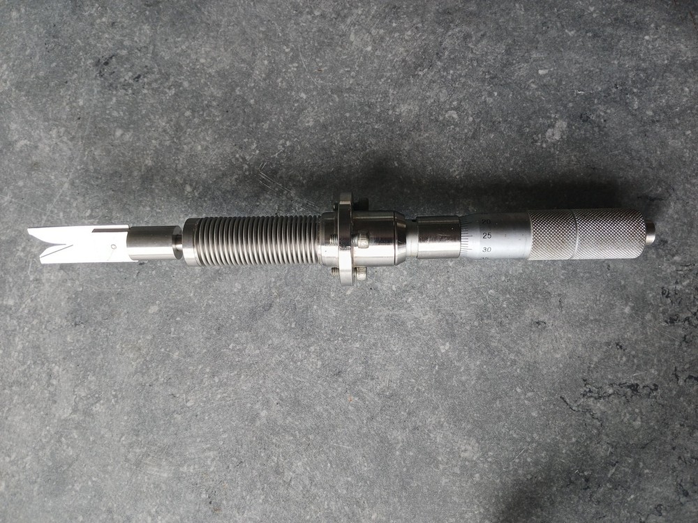 Variable Collector Slit