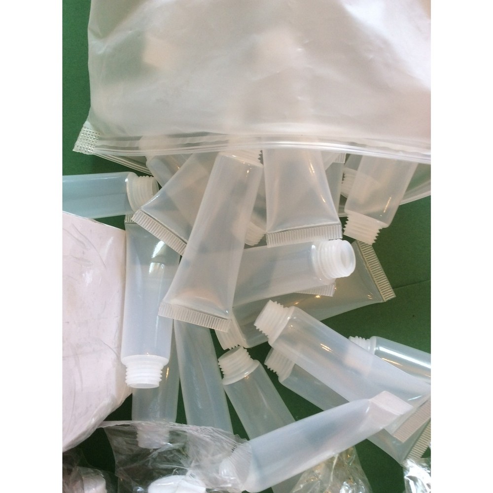 DIY Lip/Cosmetics Containers B24