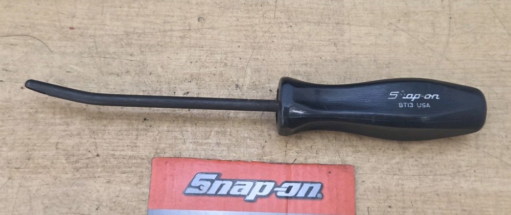 Snap On BT13 - Black Hard Handle Brake Spring Installer Tool