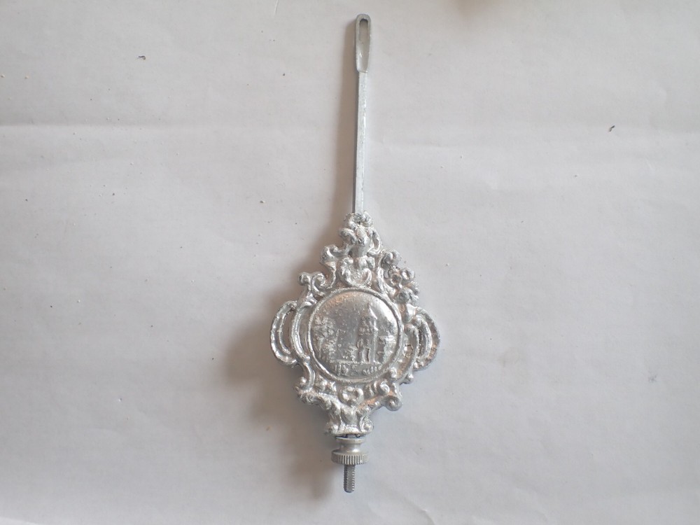 GINGERBREAD CLOCK PENDULUM PART  C