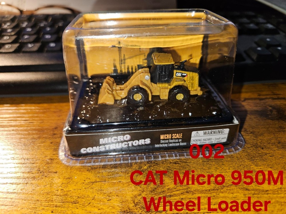 CAT Diescast Micro 950M Wheel Loader, 1:144 Scale, N Guage Compatible, NEW