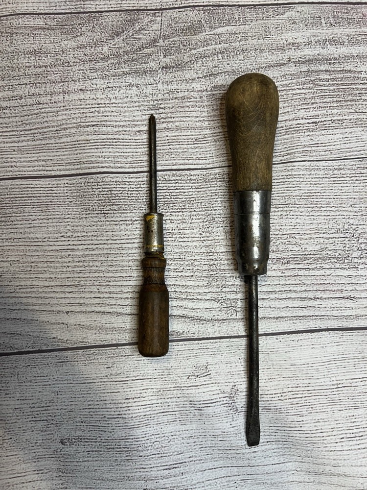 Vintage Wood Handle Screwdrivers Flat Head And Phillips