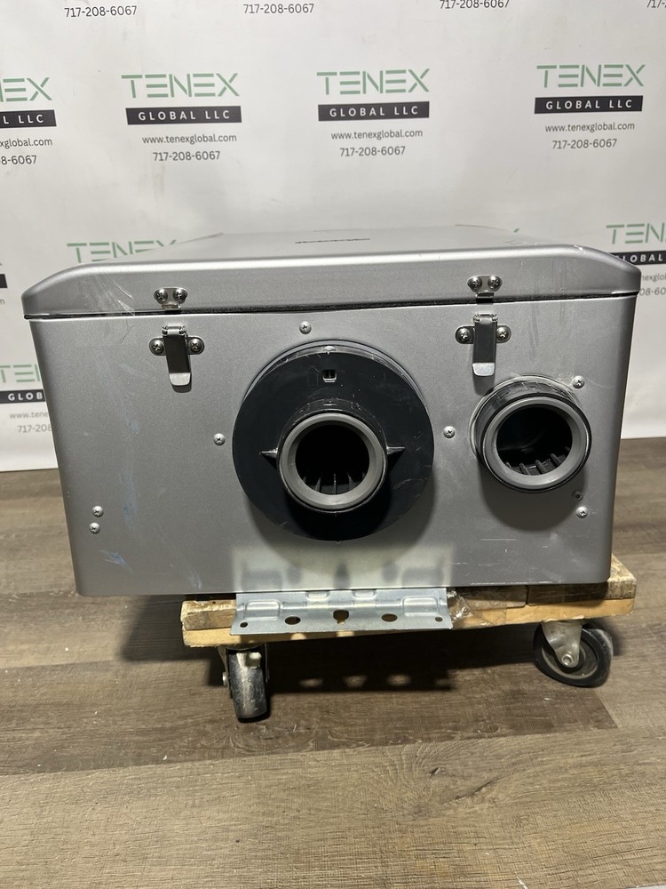 Rinnai RX199iN Tankless Water Heater 199k BTU Nat. Gas/Propane Gas (B-6 #1592)