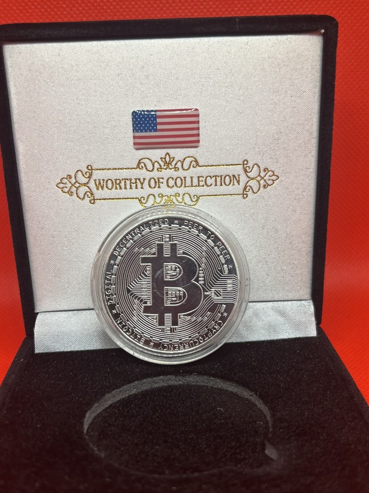 Bitcoin In A Black Velvet Display Case 🇺🇸💯✨