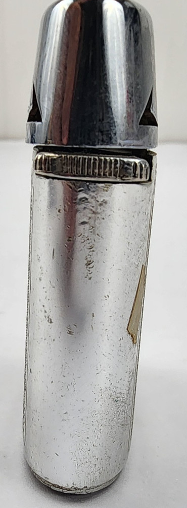 Vintage Ronson Varaflame Chrome Lighter Silver Textured Pattern Mid-Century