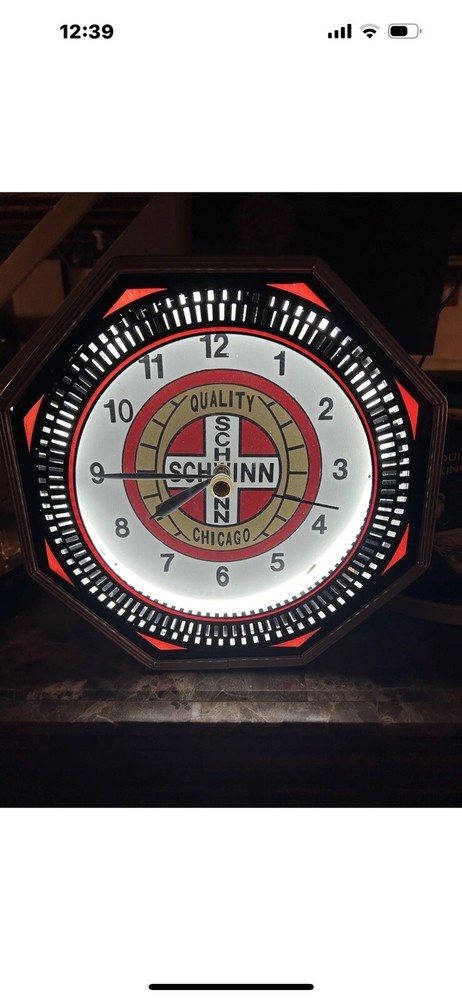 Spinner Neon Clock