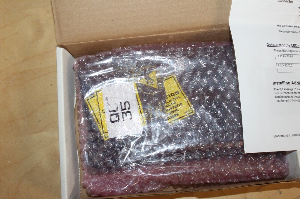IEI 0580120 eMerge Output Module 8 Input / Output ~ NEW ~ (o)