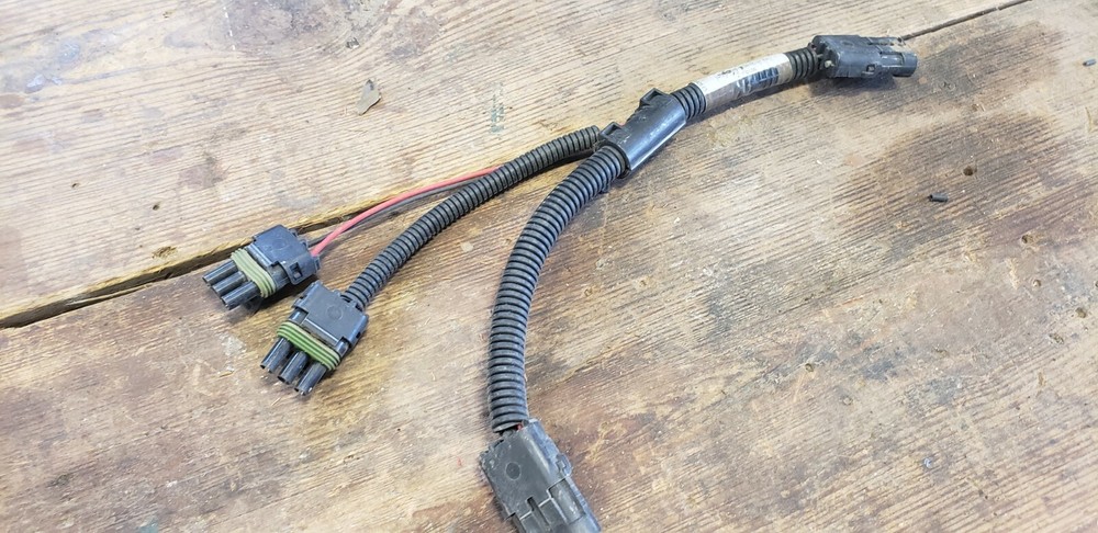 Ag Leader Implement Switch Tee- 2 Inputs—PN: 4001391-1