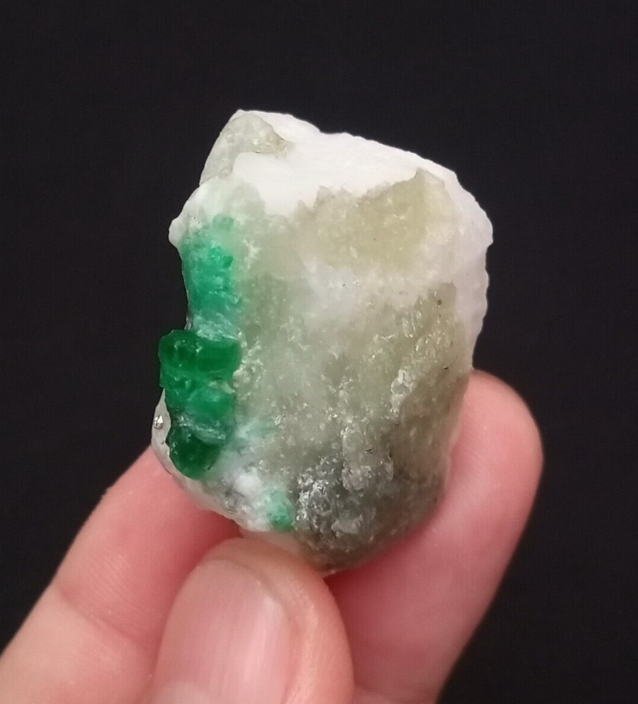 Emerald from Sawat Kpk Pakistan.