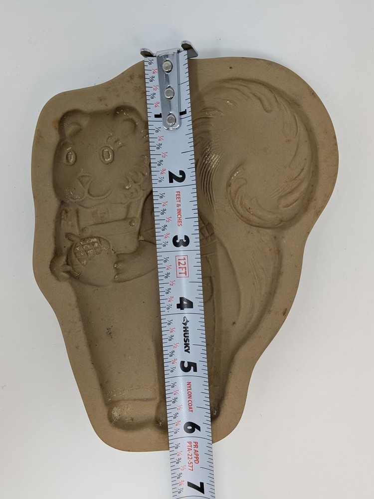 Brown Bag Cookie Art 1993 Squirrel Cookie Mold