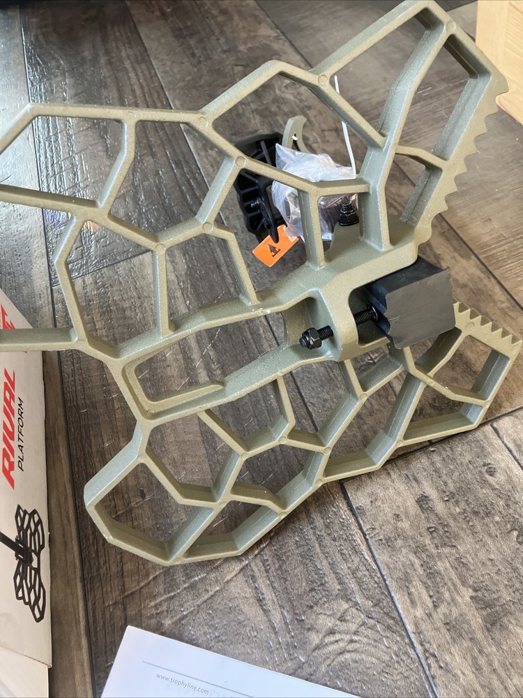 TrophyLine Rival Platform Saddle Hunting Tree Stand New