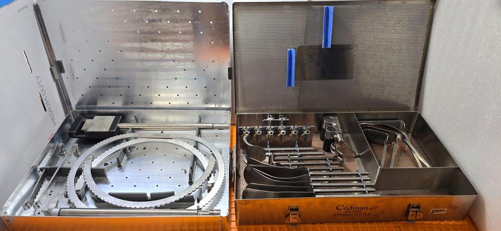 Codman Bookwalter Retractor Set with Tray