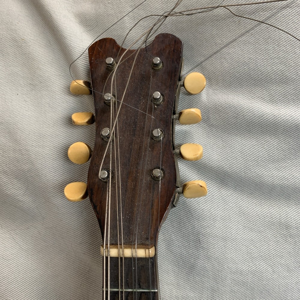 1900S LARSON-MADE DITSON EMPIRE BOWLBACK MANDOLIN