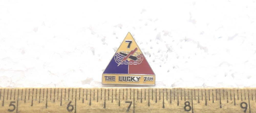 US Army - 7th Armored Division Pin