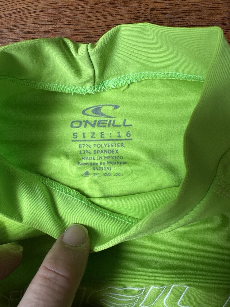 O’Neill Youth Rash Guard Size 16