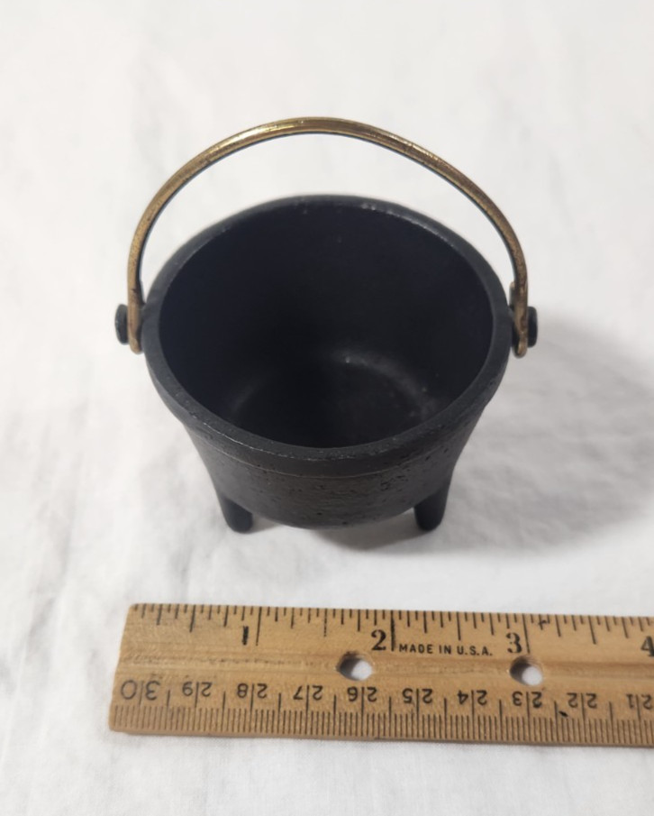 Vintage Miniature Cast Iron 3-Legged Pot With Handle