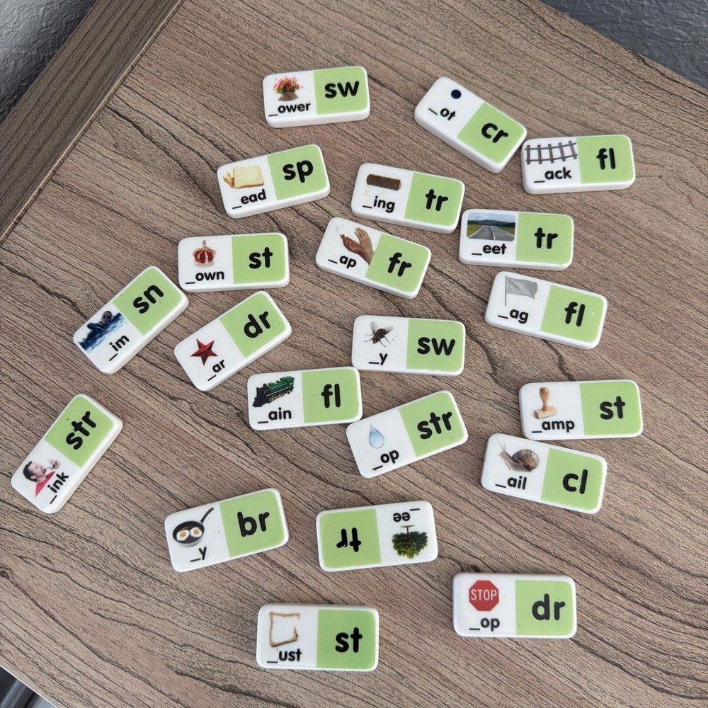 Blends Dominoes Phonics Blending Junior Learning 5+ Multi-Player 28 Pieces