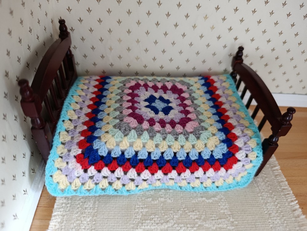 1:12 Dolls House Bedding