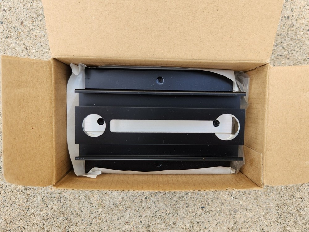 2 Roof Tech Solar Panel Rack Mounting System With Hardware