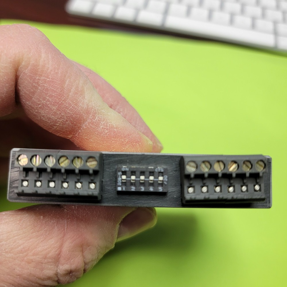 VAC Model AB/ADA Mini-Brick AUDIO Distribution Amplifier