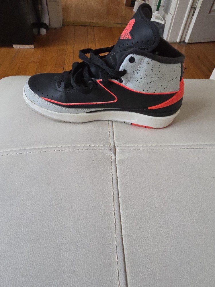 Size 5 (GS) - Jordan 2 Retro Mid Infrared 23