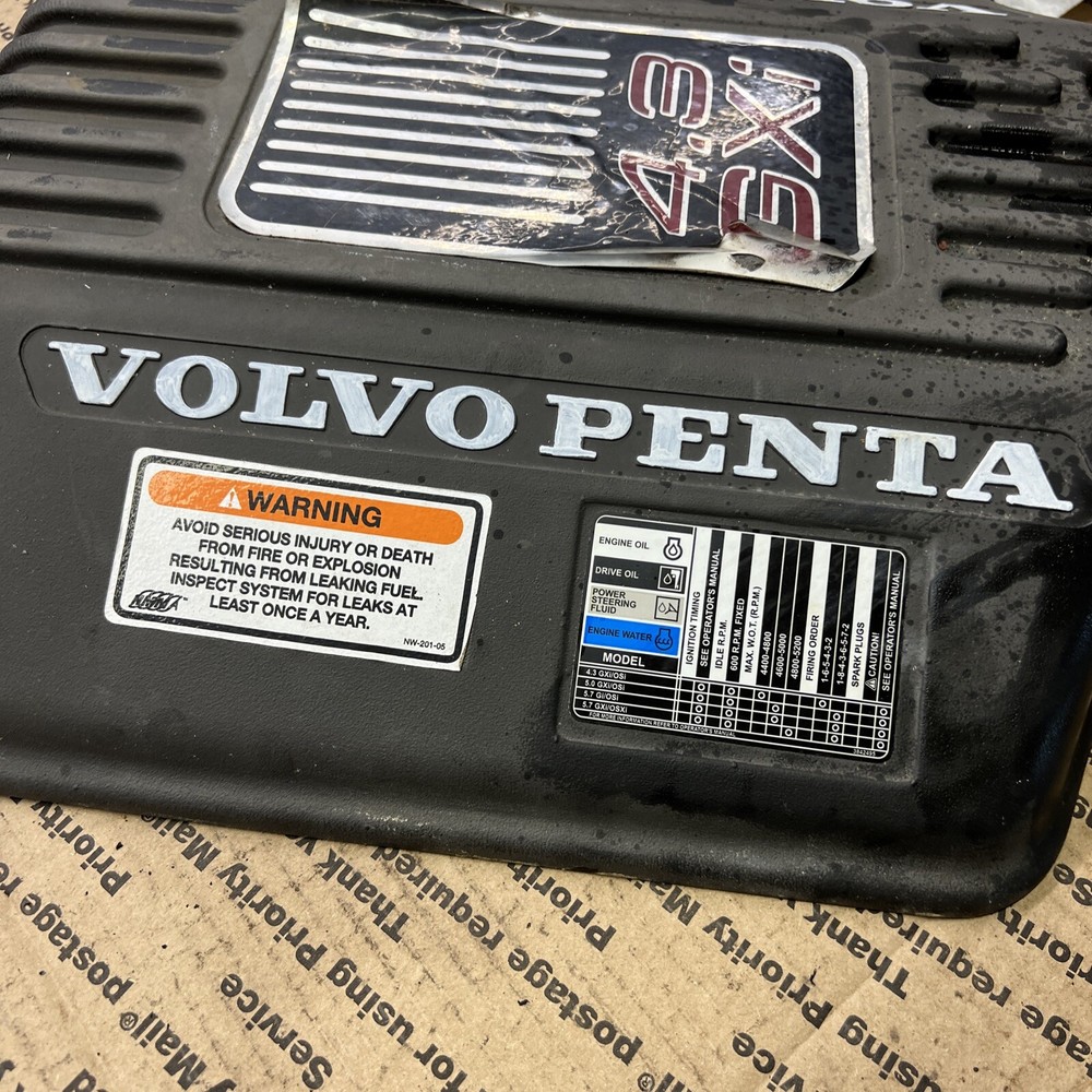 Volvo penta 4.3 GXI engine cover