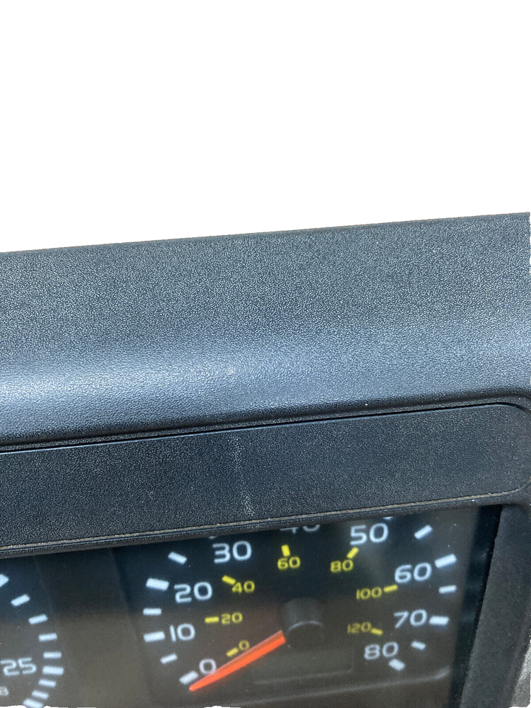 VOLVO INSTRUMENT CLUSTER # 3198186-P01
