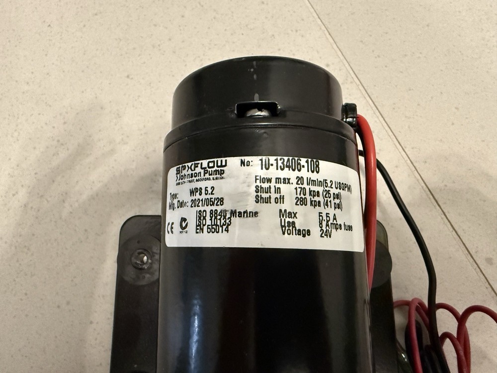 AQUA JET WPS 5.2 JOHNSON PUMP 24V WATER PRESSURE SYSTEM