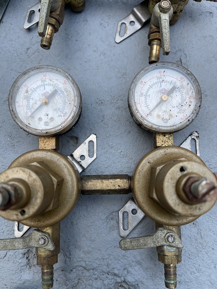 Taprite/Banner co2 regulator Draft Beer Lot All Used But Working Great