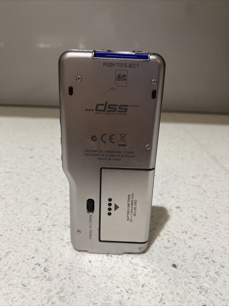 Olympus Digital Voice Recorder DS-2500 With Original Case