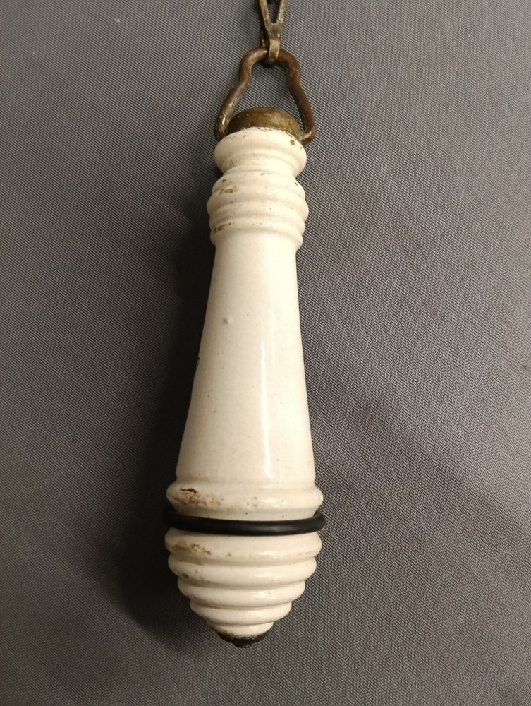 HIGH LEVEL CISTERN LOO PULL / TOILET PULL, CHUNKY AGED BRASS CHAIN