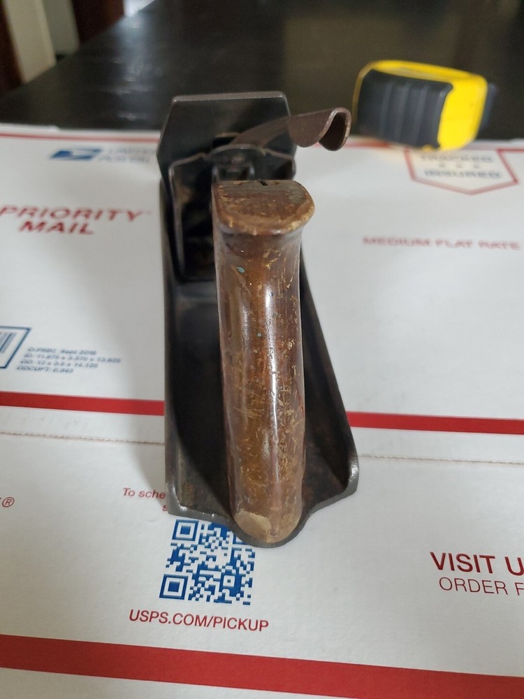 Antique 10' Inch Wood Plane 'QUALIFIED '
