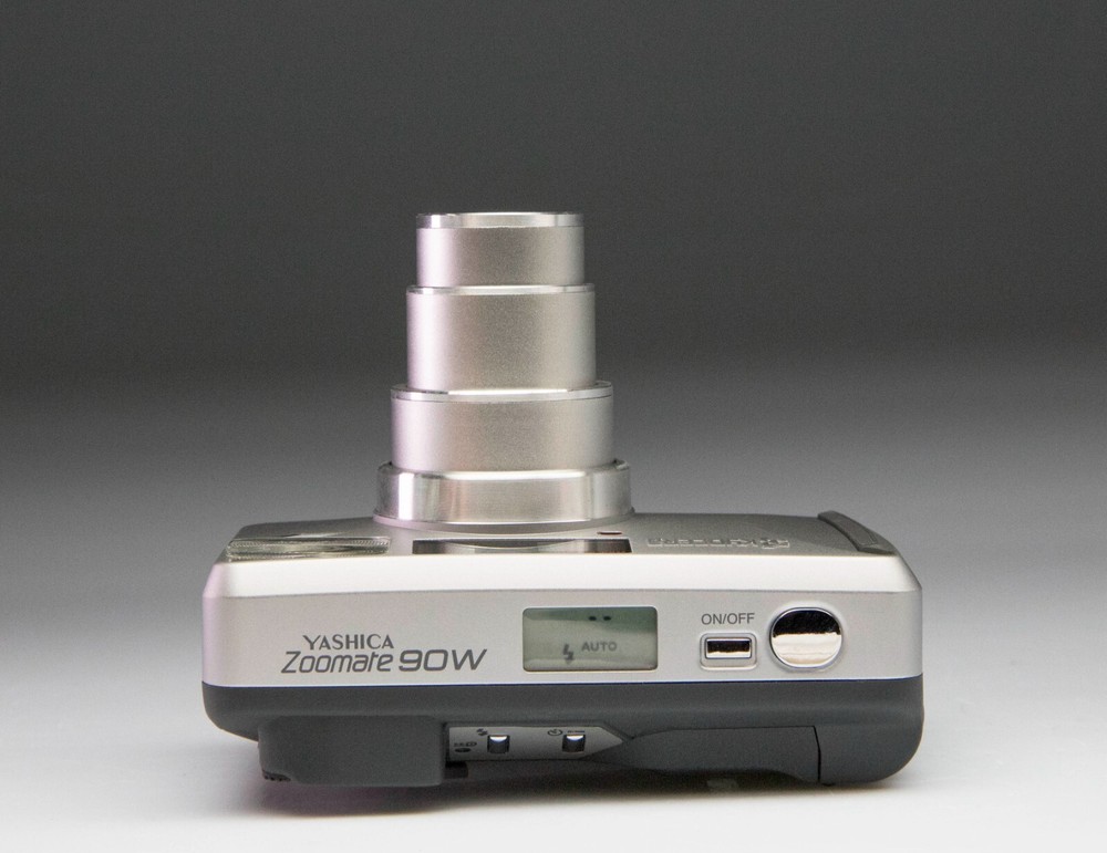 YASHICA BRAVA ZOOMATE 90W