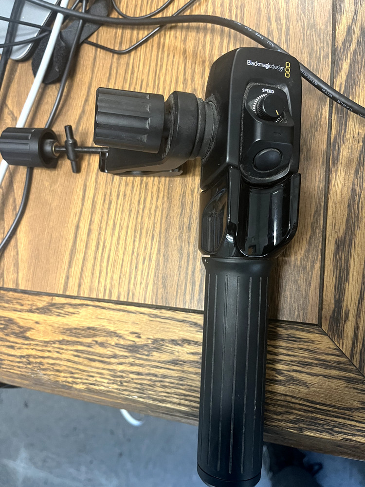 blackmagic Design zoom demand ( For the Blackmagic studio cameras)