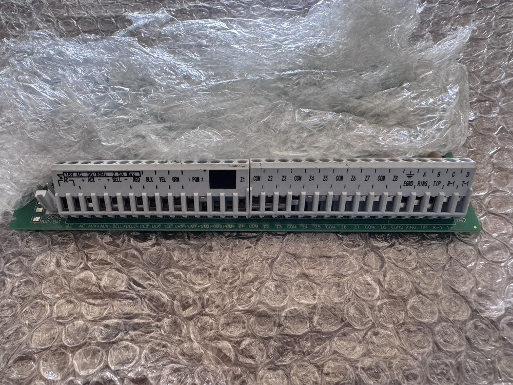 DSC PC1832 PowerSeries 8-32 Zone Alarm System Motherboard PC1832PCB Board Only