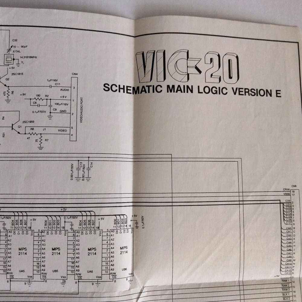 Commodore VIC-20 Computer Programmers Reference Guide First Edition 1982 Vintage