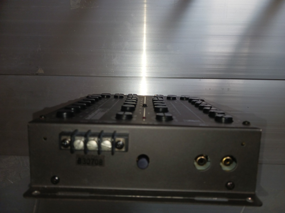 Audio Control EQX (1ST GEN) 1/2 & 1 Octave Auto Equalizer-GENTLY USED !