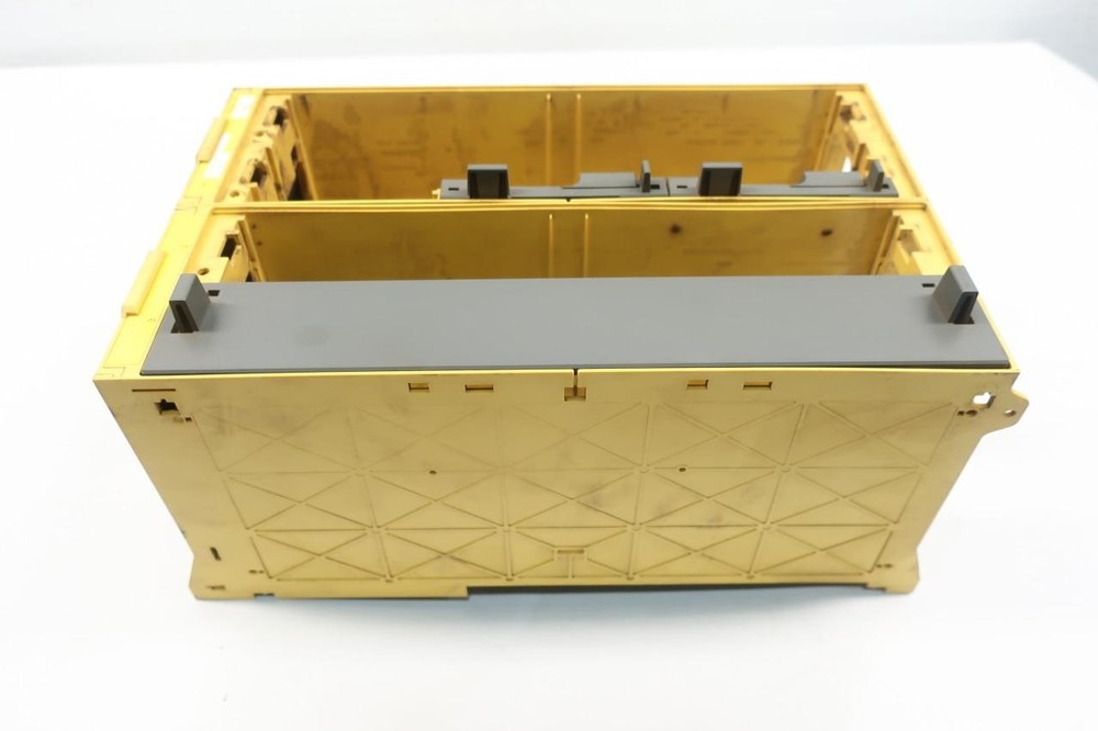 Fanuc A05B-2400-C061 R-j3 Backplane