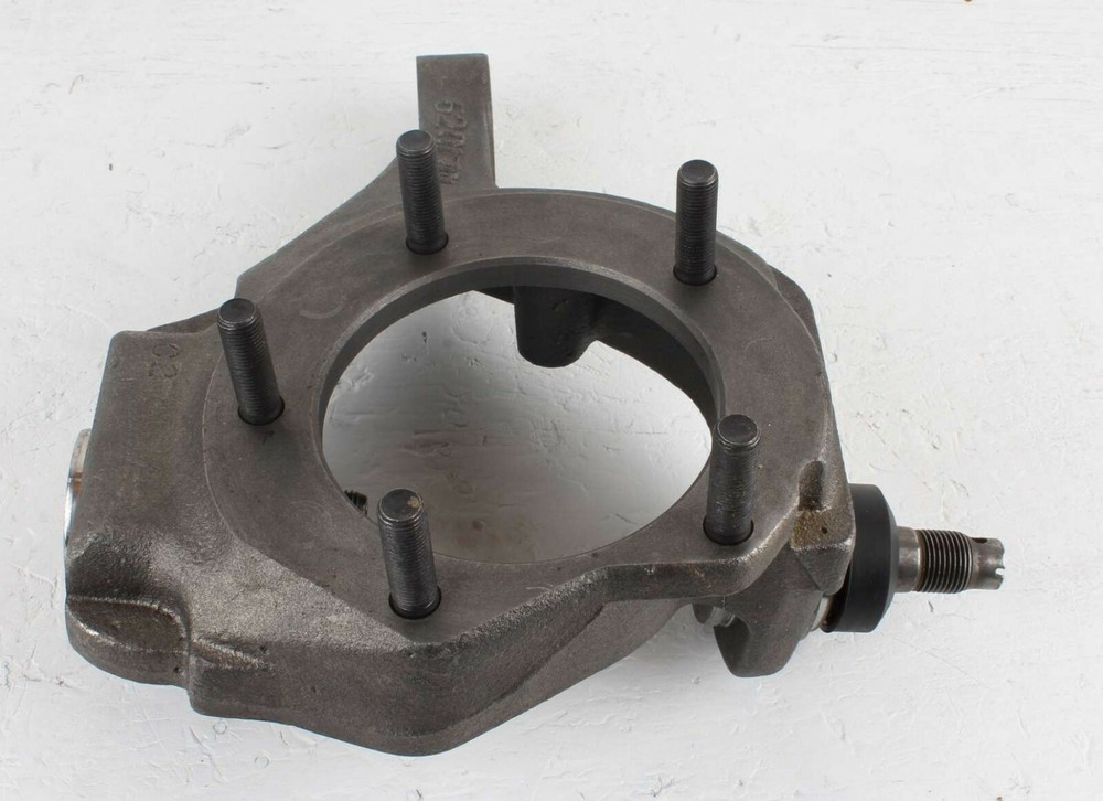 New 660108 Dana Spicer Steering Knuckle Assembly