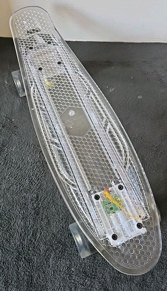 Cipton LED 12 Mode Light Up Deck Motion Activated LED Wheels Skateboard Works.